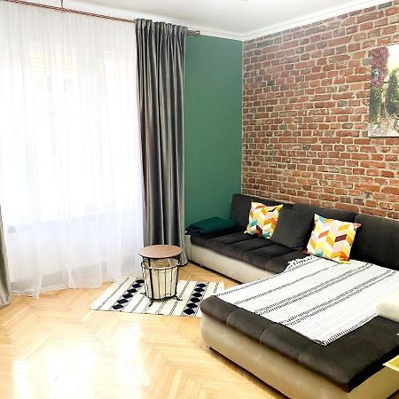 Asha Central Apartment Timişoara Buitenkant foto